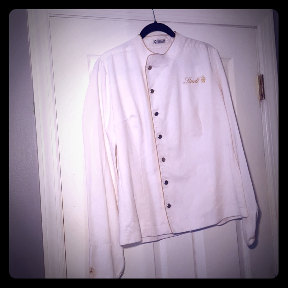 Chef coat by Lindt‎ Lindor chocolates size Large